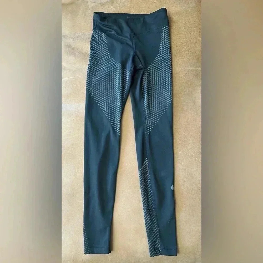 Women’s Nike Zonal Strength Tights Black And Gray Size Small 25.5” Inseam